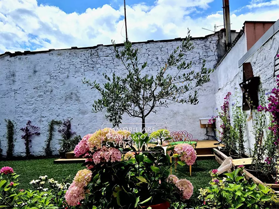 Immagine 37 di Casa indipendente in vendita  in via XX settembre 200 a Lucca