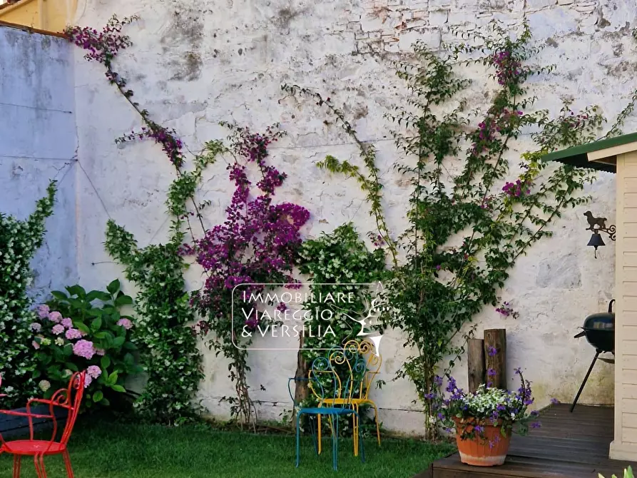 Immagine 41 di Casa indipendente in vendita  in via XX settembre 200 a Lucca