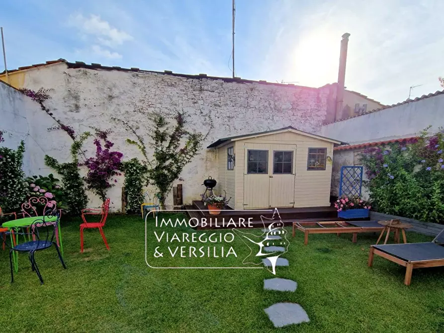 Immagine 43 di Casa indipendente in vendita  in via XX settembre 200 a Lucca