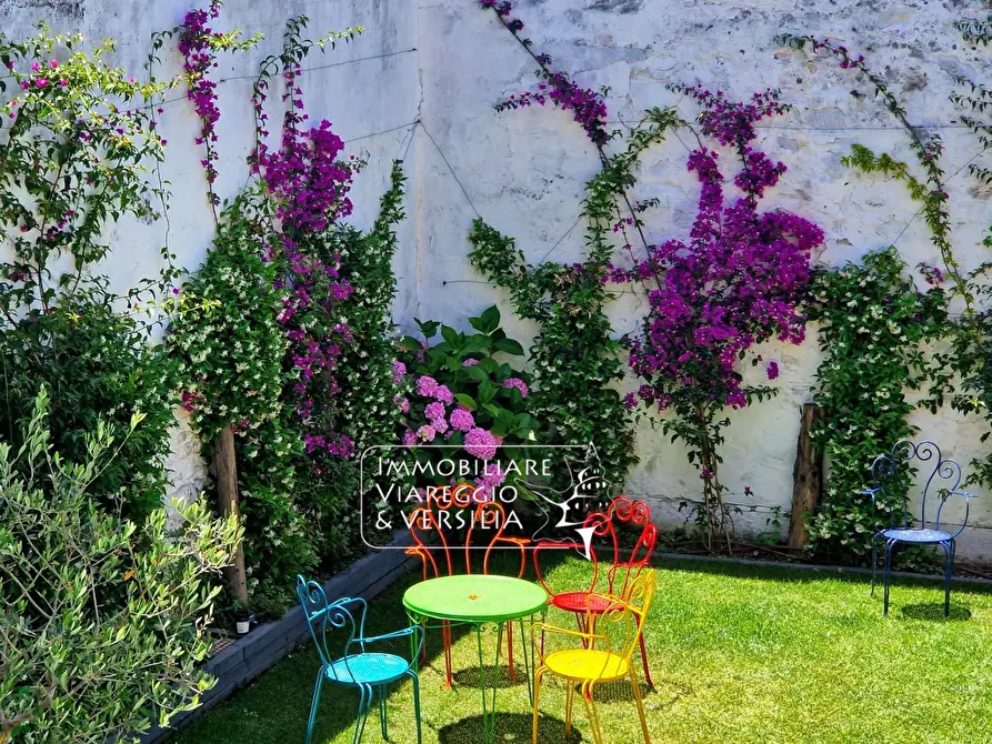 Immagine 7 di Casa indipendente in vendita  in via XX settembre 200 a Lucca