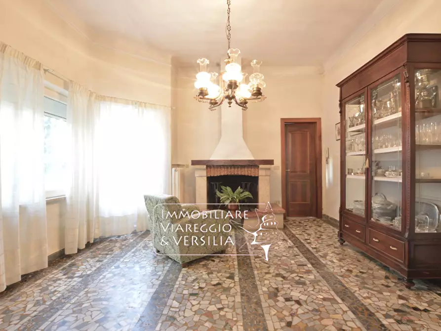Immagine 15 di Casa indipendente in vendita  in via XX settembre 180 a Viareggio