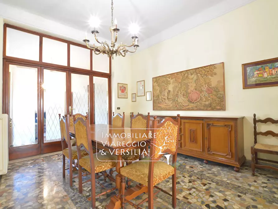 Immagine 16 di Casa indipendente in vendita  in via XX settembre 180 a Viareggio