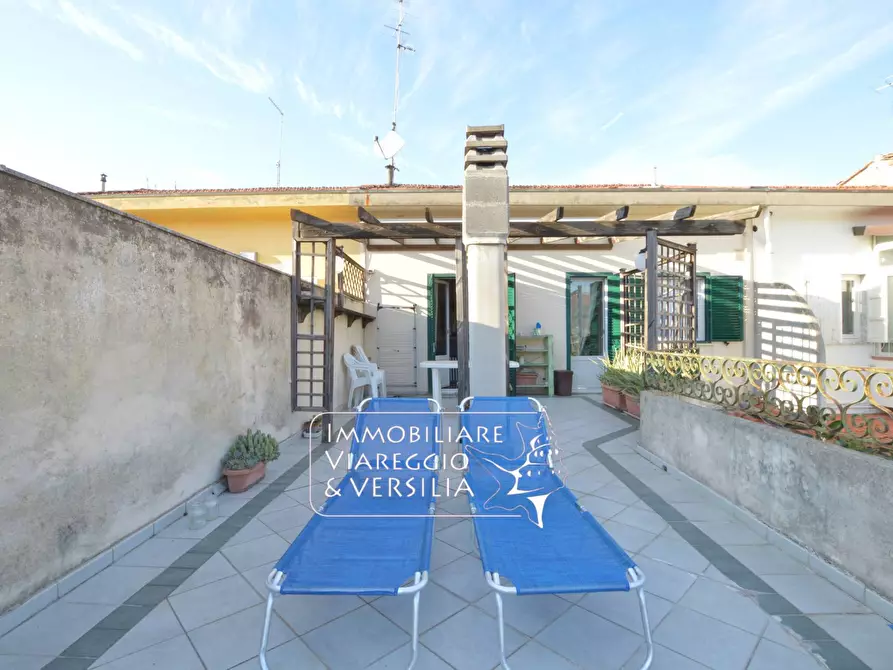 Immagine 34 di Casa indipendente in vendita  in via XX settembre 180 a Viareggio
