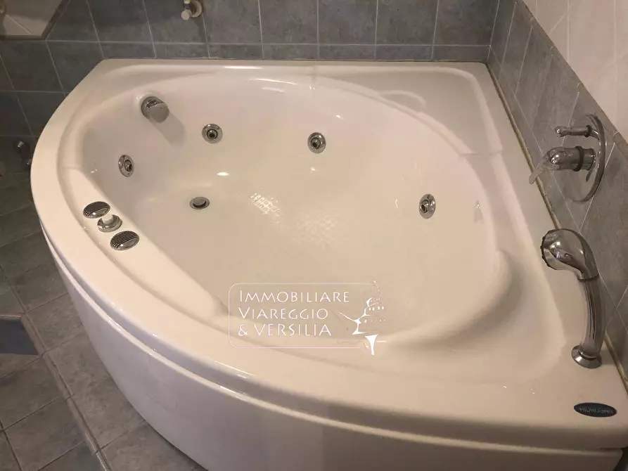 Immagine 46 di Casa indipendente in vendita  in via XX settembre 180 a Viareggio