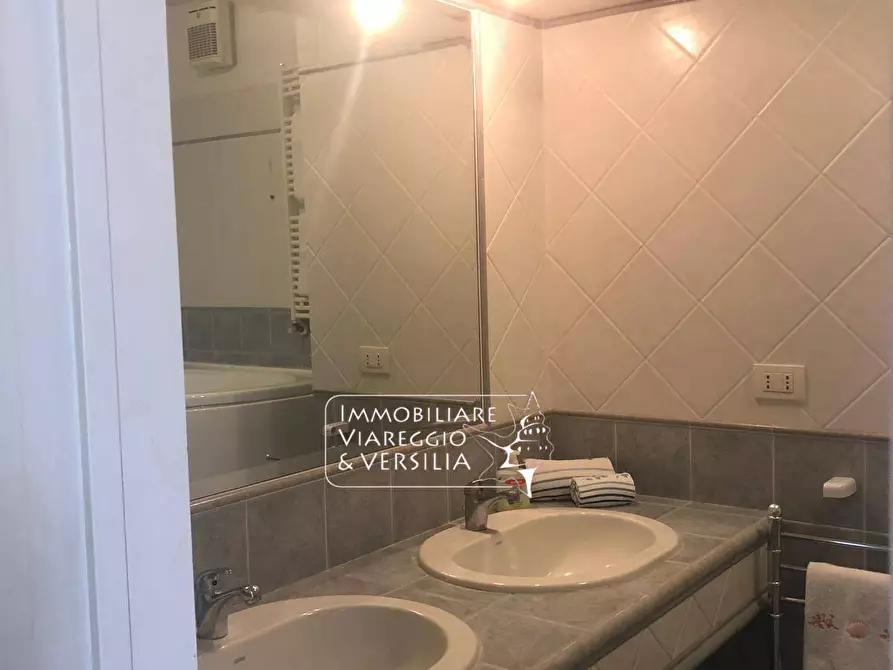 Immagine 48 di Casa indipendente in vendita  in via XX settembre 180 a Viareggio