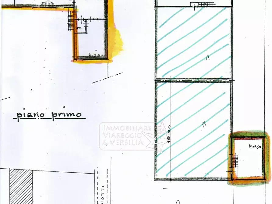 Immagine 2 di Laboratorio in vendita  in via Aurelia a Viareggio