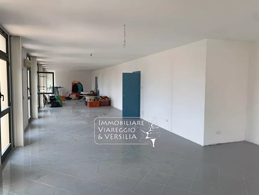 Immagine 4 di Capannone industriale in affitto  in via sarzanese a Massarosa