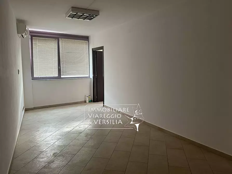 Immagine 22 di Capannone industriale in vendita  in via Fratelli Rosselli 5 a Camaiore