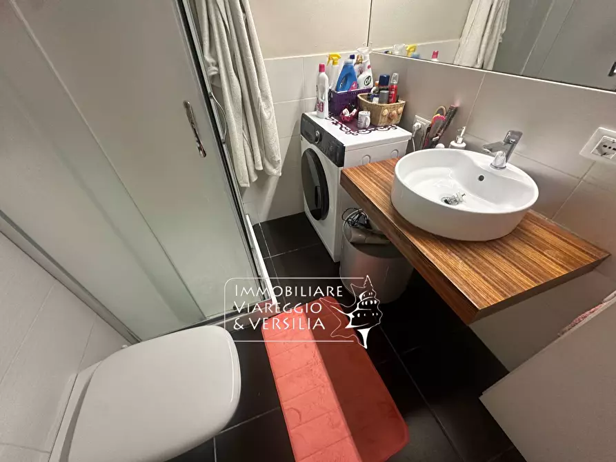 Immagine 4 di Appartamento in affitto  in via Vittorio Veneto 79 a Viareggio