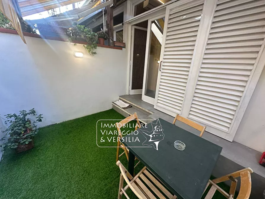 Immagine 2 di Casa indipendente in affitto  in via Aurelia 78 a Viareggio