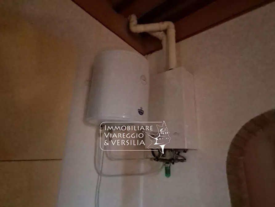 Immagine 15 di Appartamento in vendita  in via del Castello 37 a Viareggio