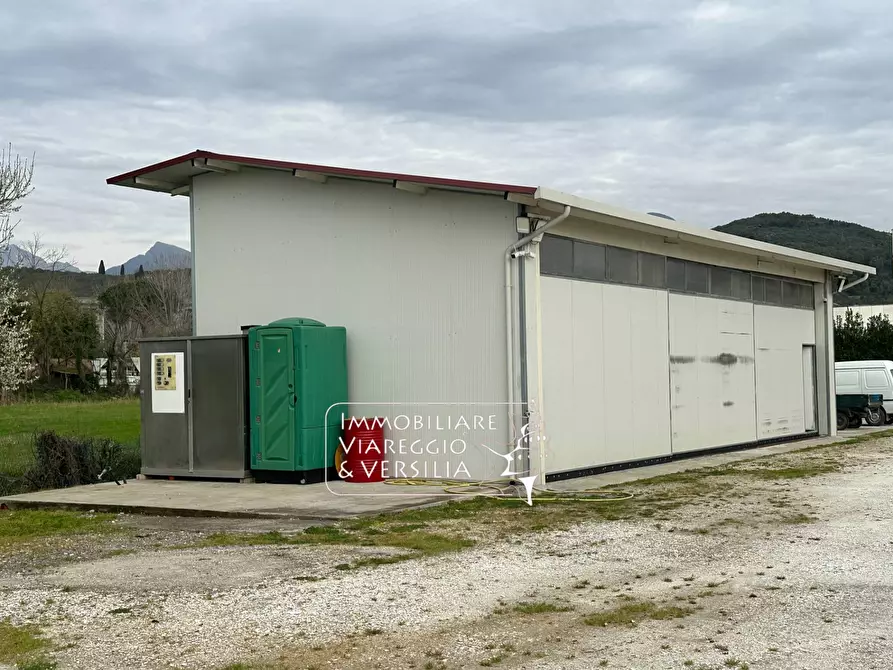 Immagine 10 di Magazzino in vendita  in via del Guado a Massarosa