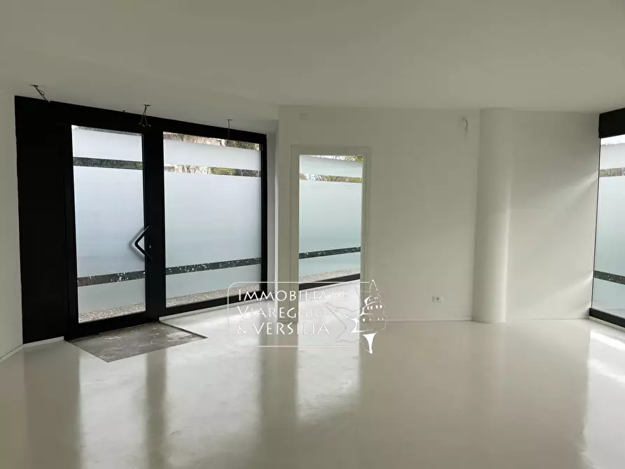 Immagine 10 di Ufficio in vendita  in via Farabola est 10 a Viareggio