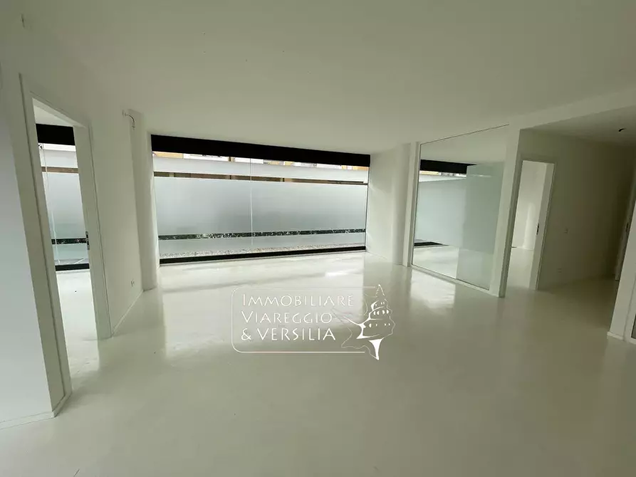 Immagine 15 di Ufficio in vendita  in via Farabola est 10 a Viareggio