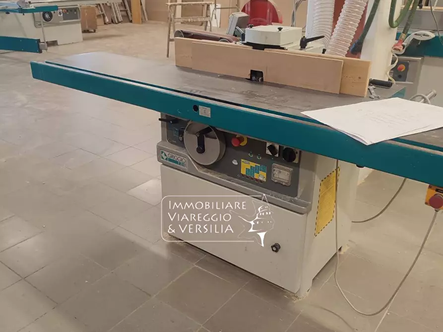 Immagine 8 di Magazzino in affitto  in via di Montramito 200 a Massarosa