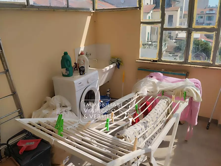 Immagine 4 di Casa indipendente in affitto  in via Battisti 180 a Viareggio