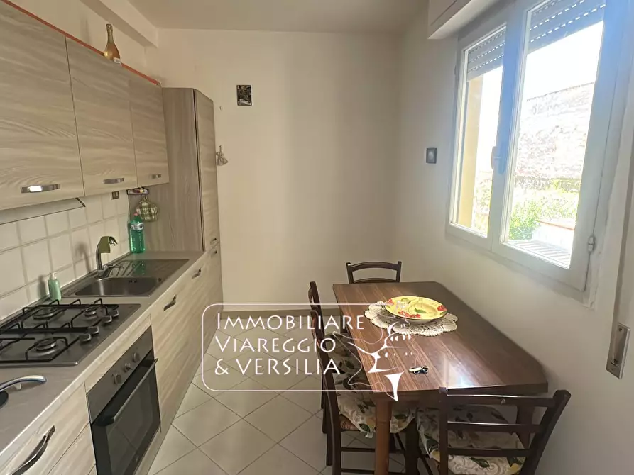Immagine 14 di Casa indipendente in affitto  in via Battisti 180 a Viareggio