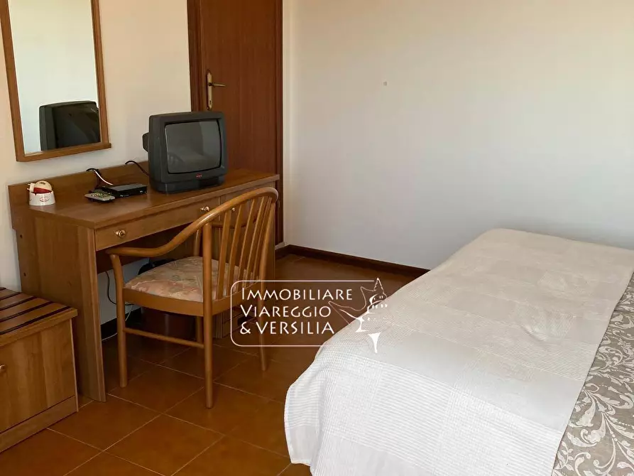 Immagine 16 di Albergo/B&B/Residence in vendita  in via delle Sezioni a Massarosa