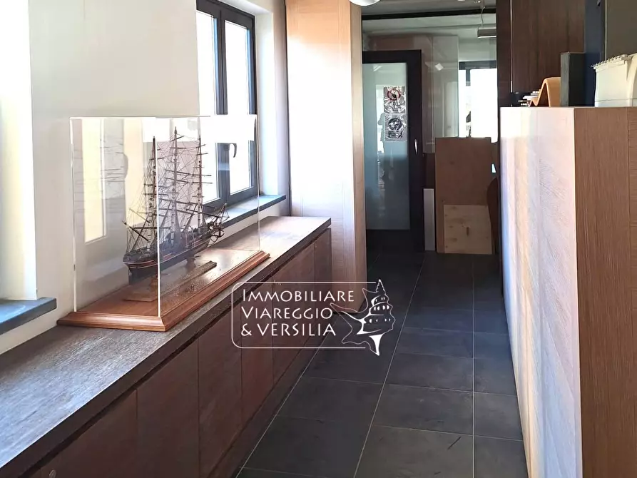 Immagine 3 di Ufficio in affitto  in via Paolo Savi a Viareggio