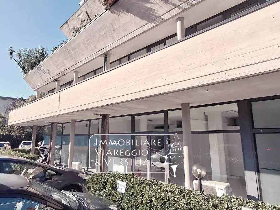 Immagine 9 di Ufficio in vendita  in via di Montramito 130 a Viareggio
