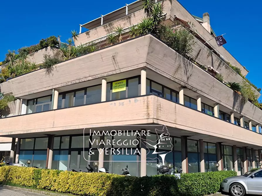Immagine 10 di Ufficio in vendita  in via di Montramito 130 a Viareggio