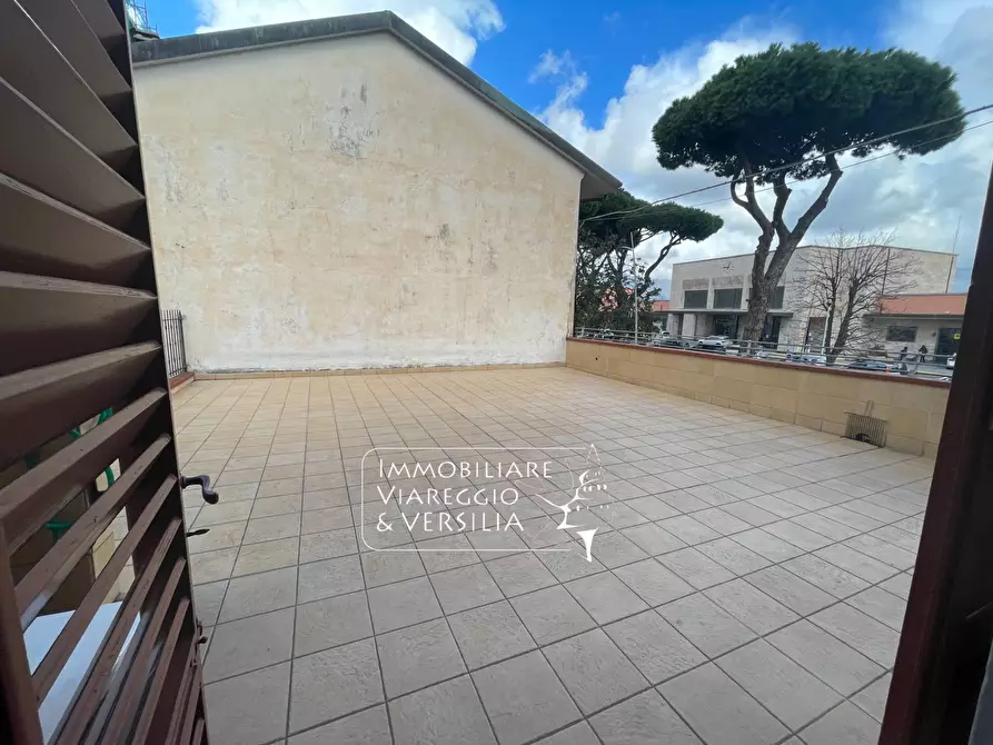 Immagine 2 di Appartamento in affitto  in Via Mazzini 280 a Viareggio