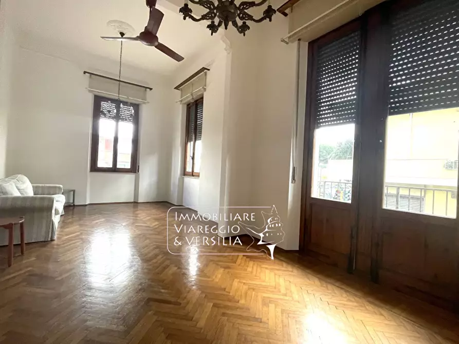 Immagine 4 di Appartamento in affitto  in Via Mazzini 280 a Viareggio