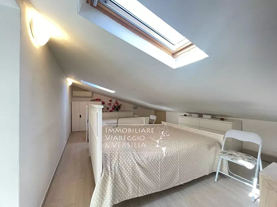 Immagine 10 di Appartamento in vendita  in via san Francesco 103 a Viareggio