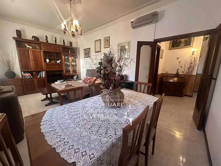 Immagine 4 di Casa semindipendente in vendita  in via Oberdan 15 a Viareggio