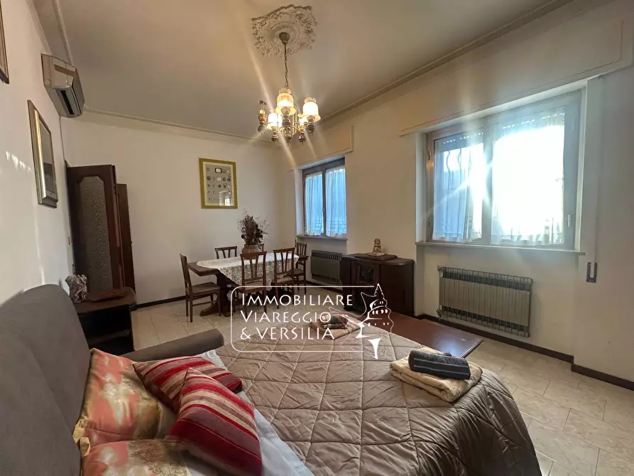 Immagine 9 di Casa semindipendente in vendita  in via Oberdan 15 a Viareggio