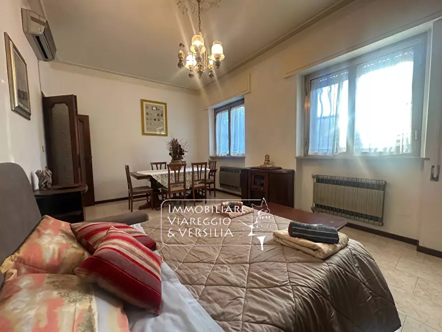 Immagine 10 di Casa semindipendente in vendita  in via Oberdan 15 a Viareggio