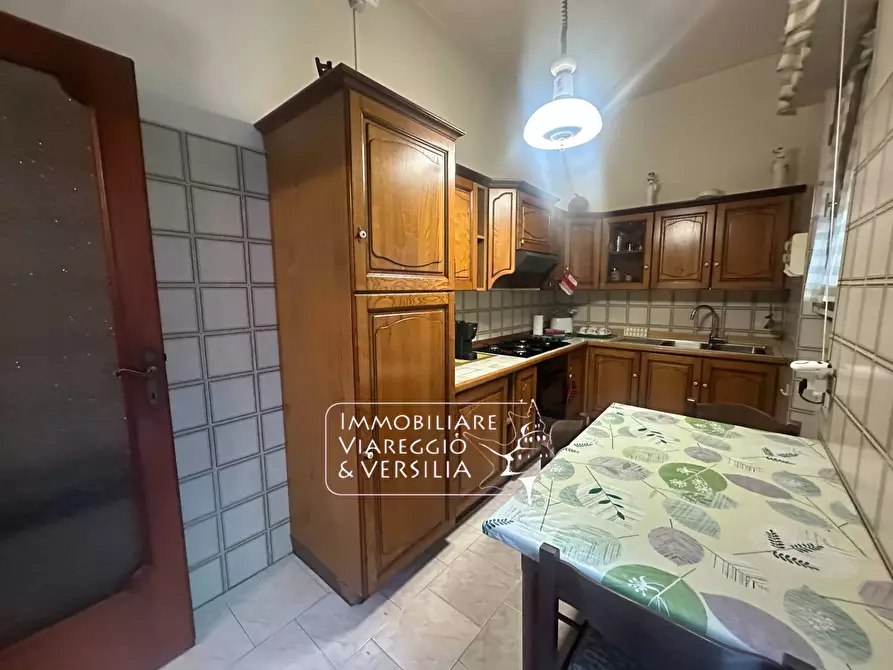 Immagine 14 di Casa semindipendente in vendita  in via Oberdan 15 a Viareggio