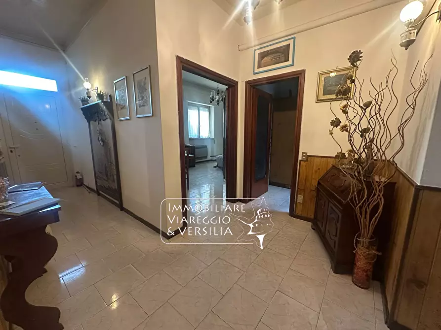 Immagine 28 di Casa semindipendente in vendita  in via Oberdan 15 a Viareggio