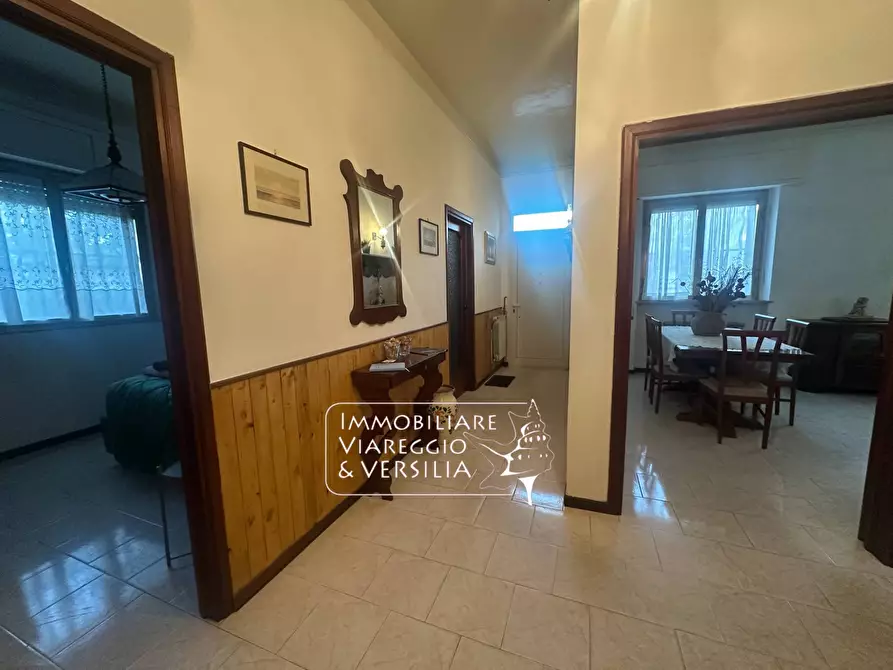Immagine 29 di Casa semindipendente in vendita  in via Oberdan 15 a Viareggio