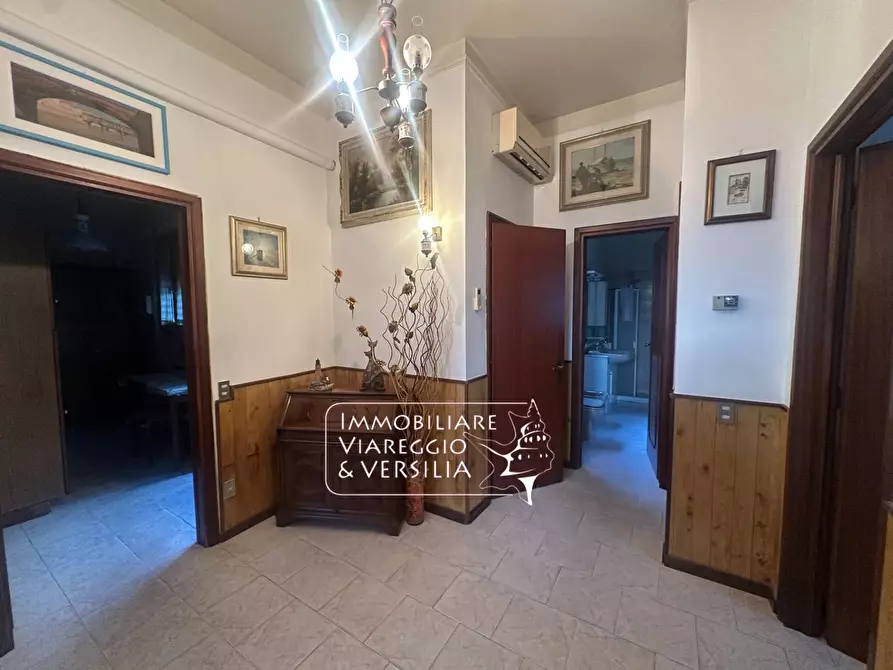 Immagine 33 di Casa semindipendente in vendita  in via Oberdan 15 a Viareggio