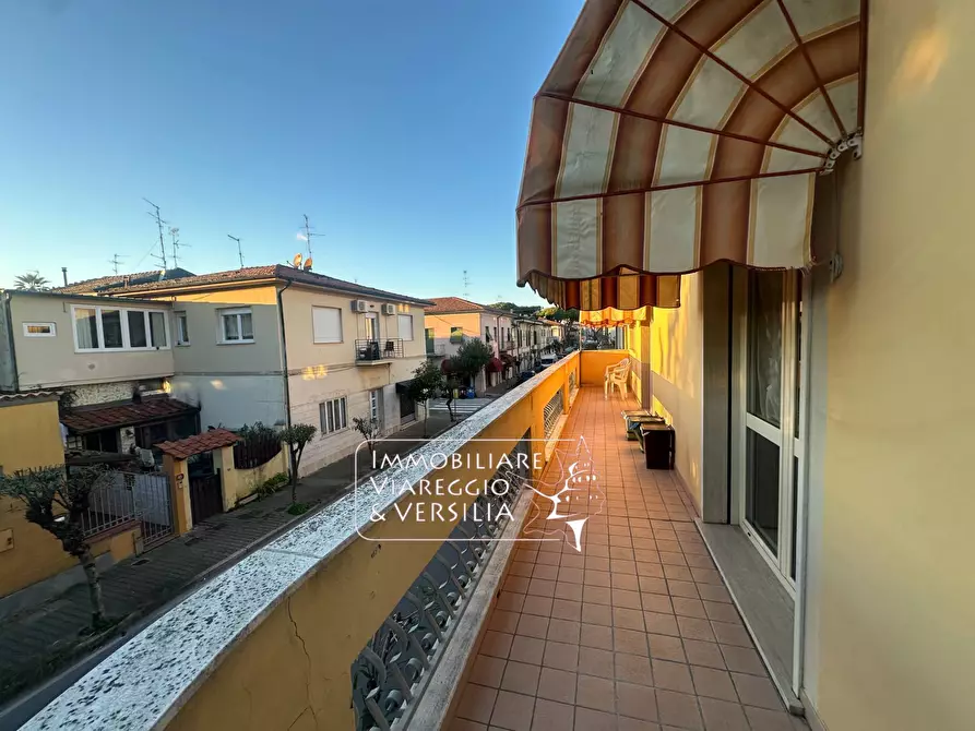 Immagine 46 di Casa semindipendente in vendita  in via Oberdan 15 a Viareggio