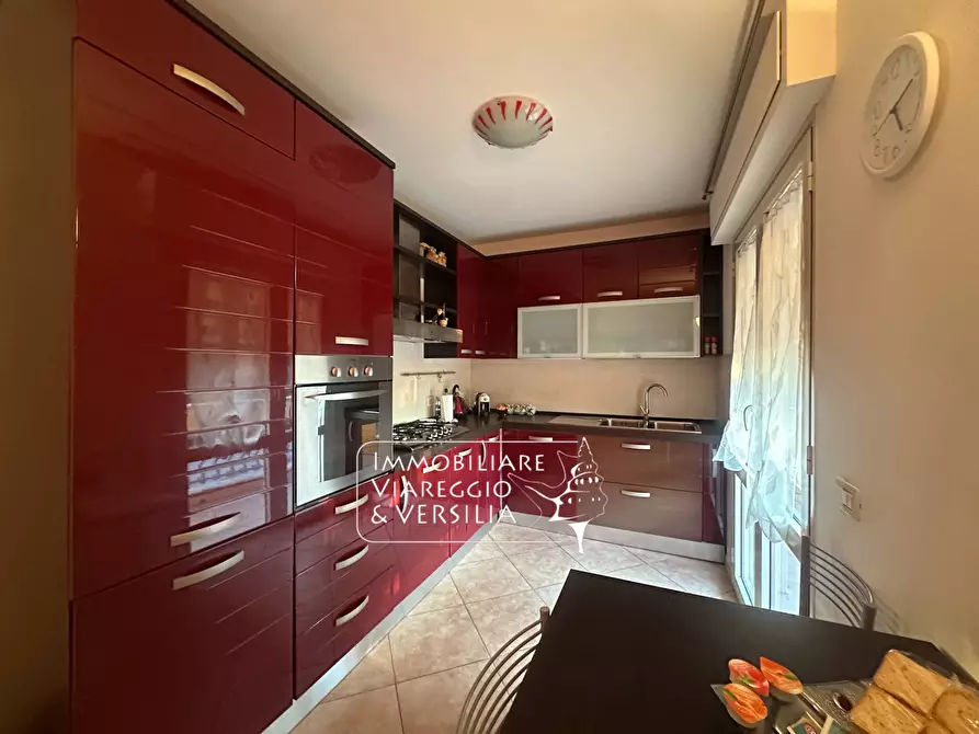 Immagine 55 di Casa semindipendente in vendita  in via Oberdan 15 a Viareggio