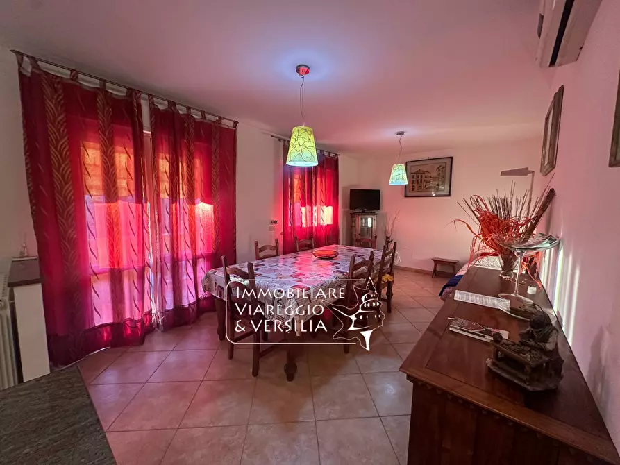 Immagine 62 di Casa semindipendente in vendita  in via Oberdan 15 a Viareggio