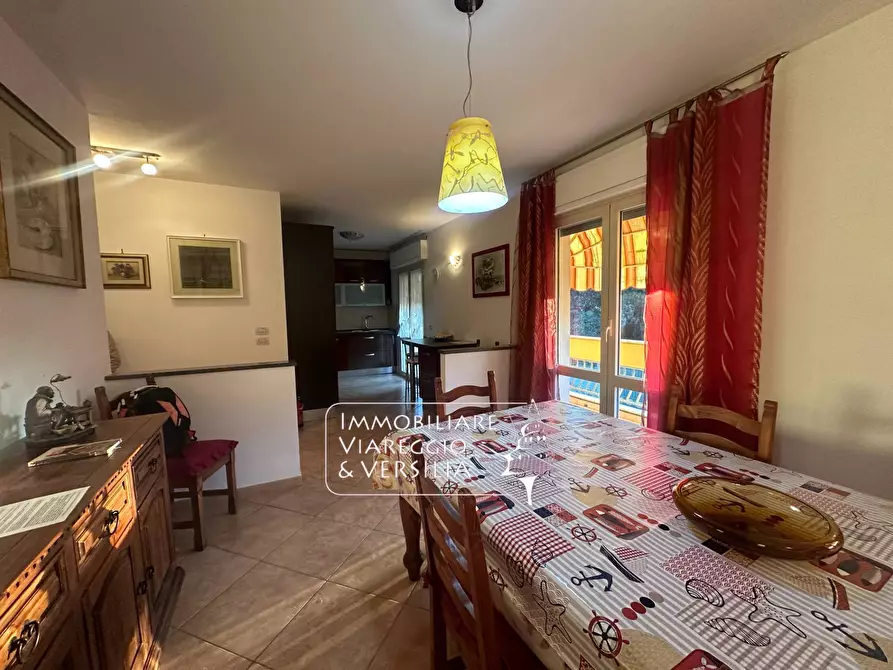 Immagine 2 di Casa semindipendente in vendita  in via Oberdan 15 a Viareggio
