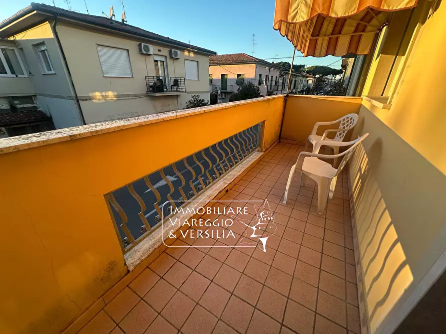 Immagine 1 di Casa semindipendente in vendita  in via Oberdan 15 a Viareggio