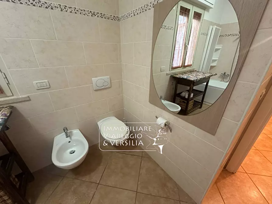 Immagine 78 di Casa semindipendente in vendita  in via Oberdan 15 a Viareggio