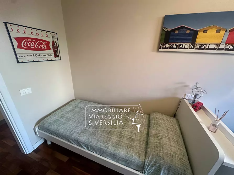 Immagine 14 di Appartamento in vendita  in via Vittorio Veneto 77 a Viareggio