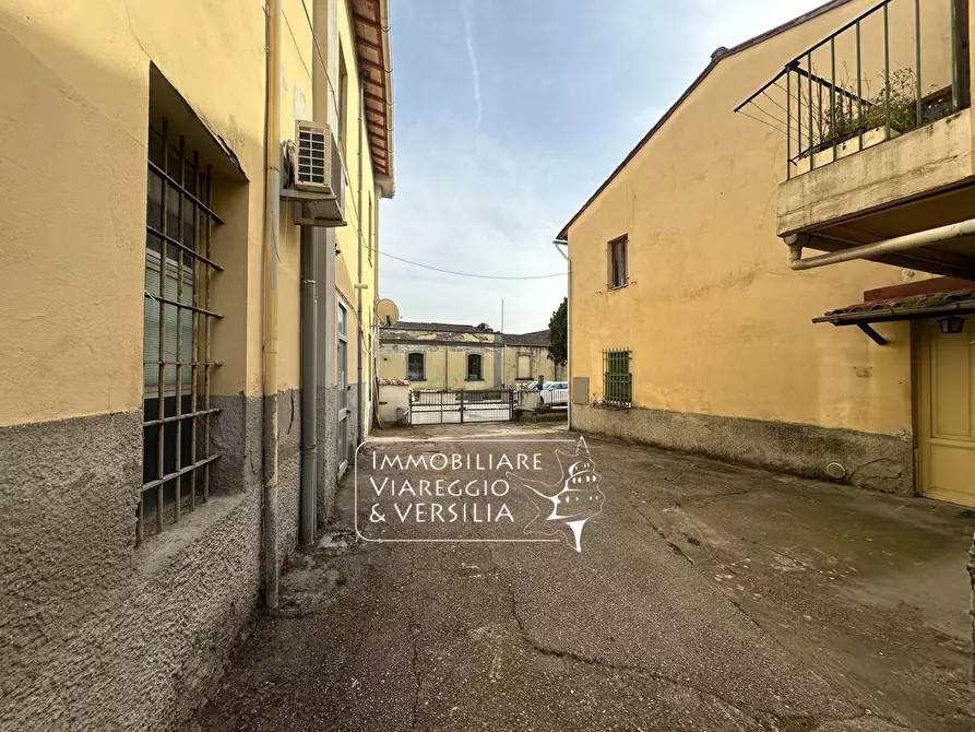 Immagine 4 di Box auto in vendita  in via Dante 130 a Fucecchio