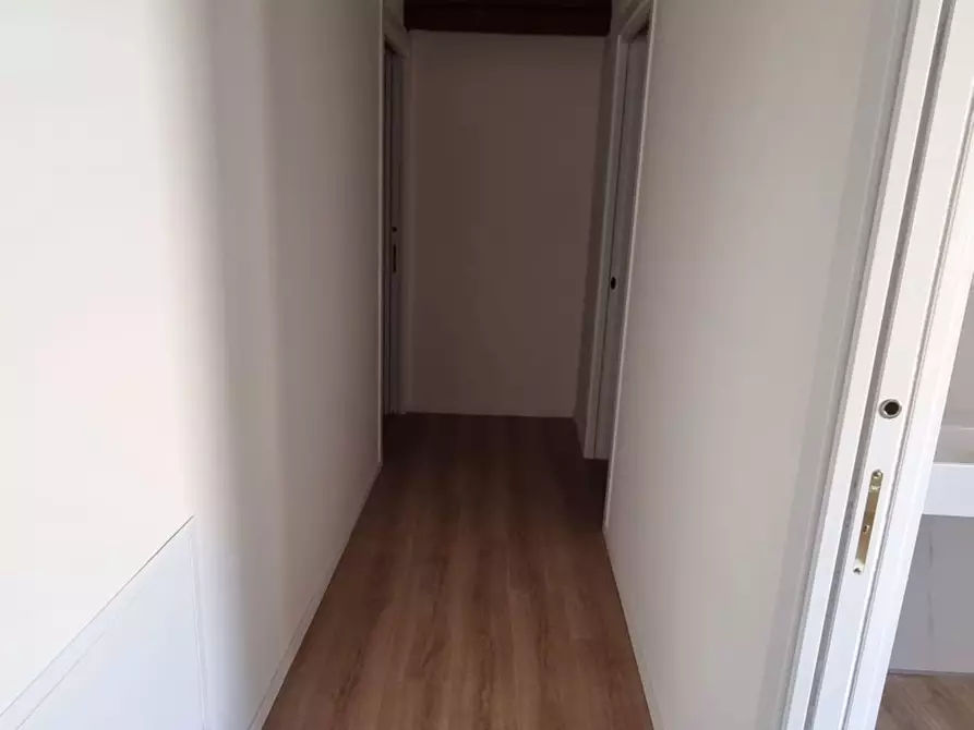 Immagine 21 di Appartamento in vendita  in a Venezia de la Testa a Venezia