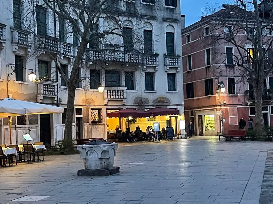 Immagine 1 di Appartamento in vendita  in Lista Vechia dei Bari a Venezia