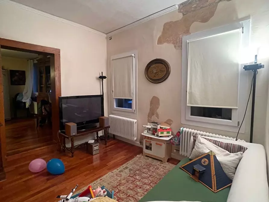 Immagine 8 di Appartamento in vendita  in Lista Vechia dei Bari a Venezia