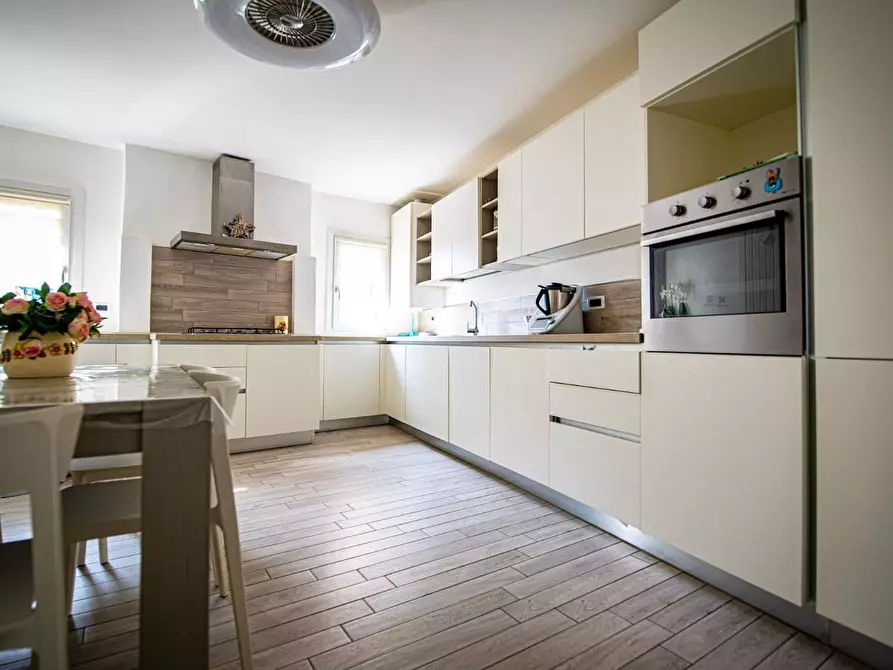 Immagine 25 di Appartamento in vendita  in Berlomoni a Venezia