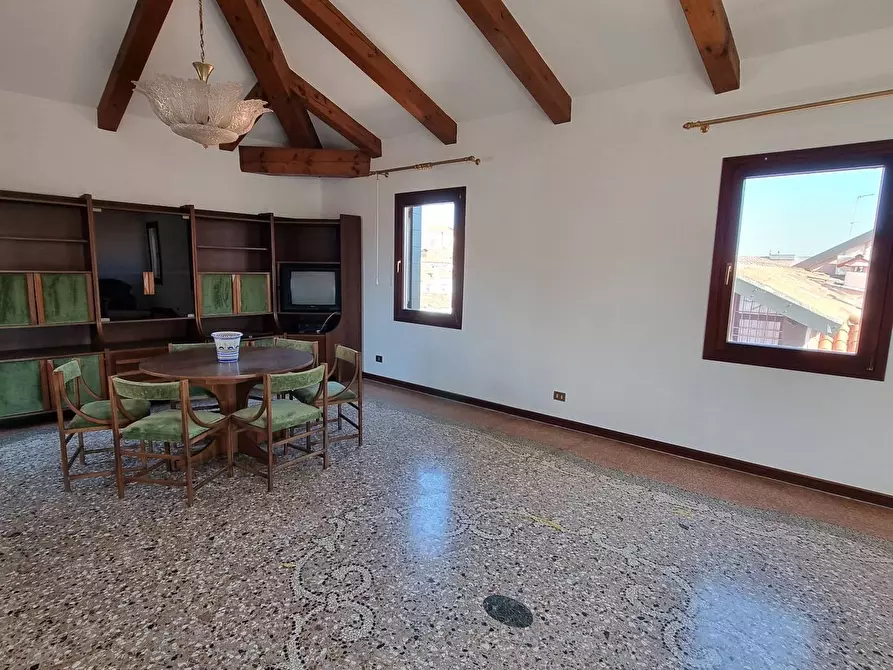 Immagine 6 di Appartamento in vendita  a Venezia