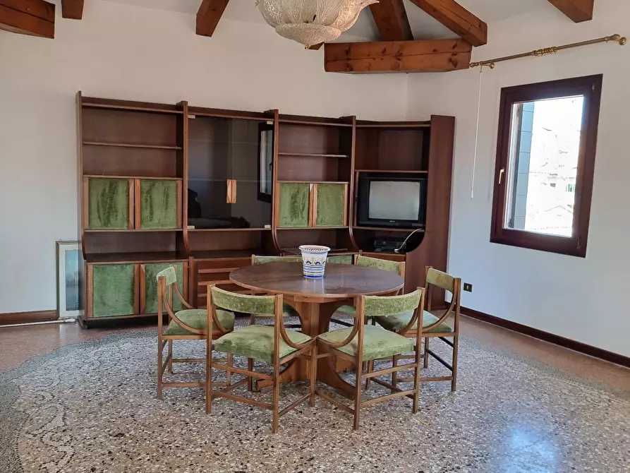 Immagine 12 di Appartamento in vendita  a Venezia