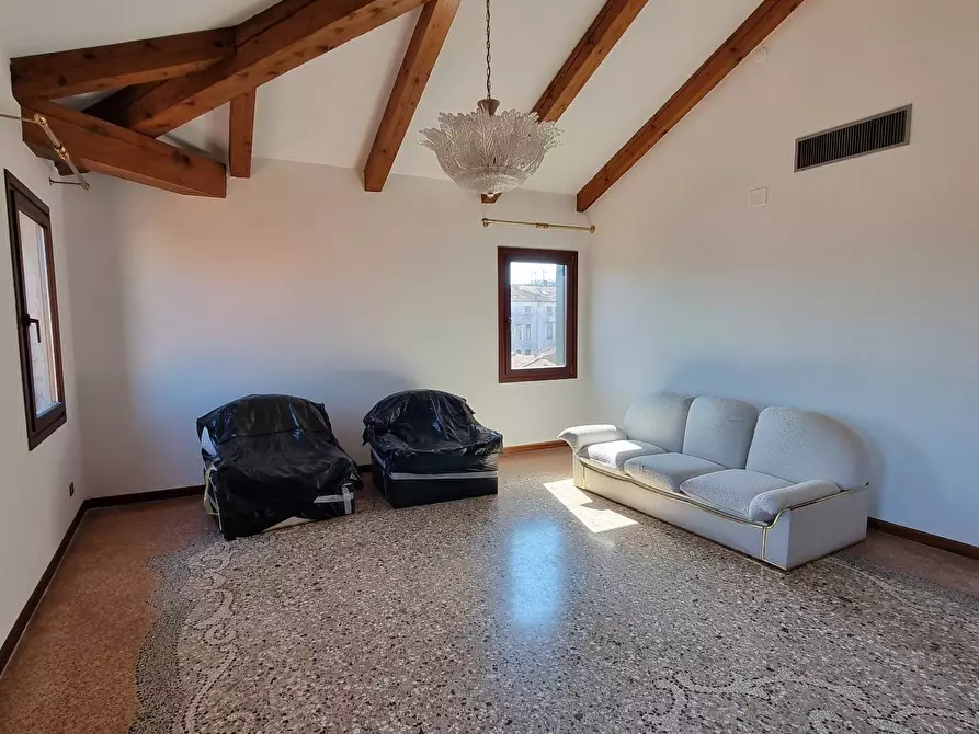 Immagine 16 di Appartamento in vendita  a Venezia